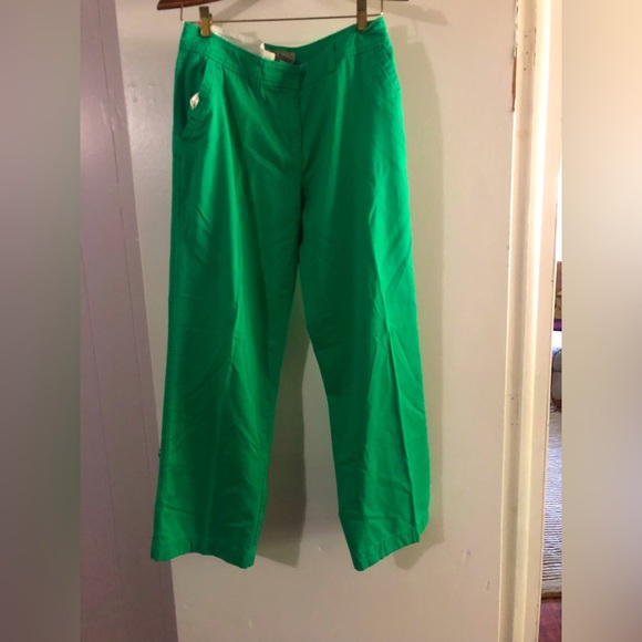 Ll bean favorite fit green pant! Size 8 - Picture 4 of 5